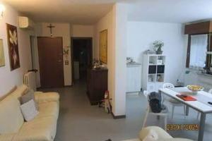 Immobile in asta di 99 m² con 2 locali e box auto 