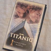 Titanic VHS 