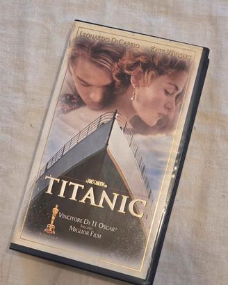Titanic VHS 