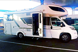 Mansardato Adria Coral XL 670 SL