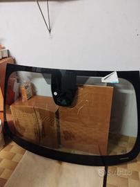 Parabrezza auto
