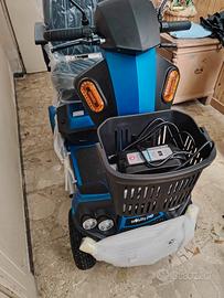 Scooter elettrico per anziani/disabili