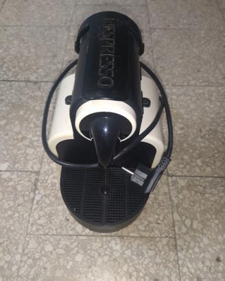Macchina Nespresso Essenza