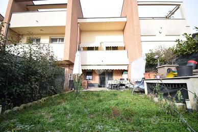 VILLA A SCHIERA A COLOGNO MONZESE