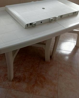 Tavolo da giardino