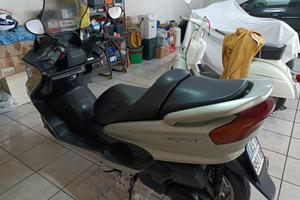 Yamaha Majesty 250