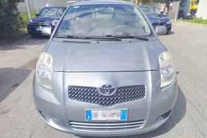 Toyota Yaris 1.4 D-4D 3 porte Sol