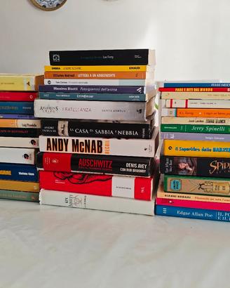 Lotto di 37 libri di narrativa di vario genere