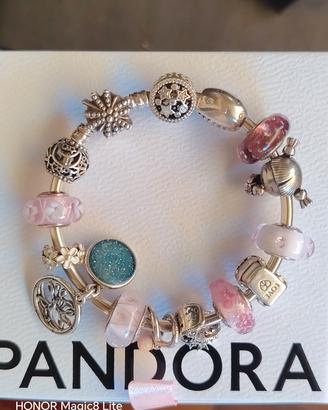 Bracciale con charms Pandora 
