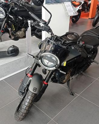 Husqvarna Svartpilen 401