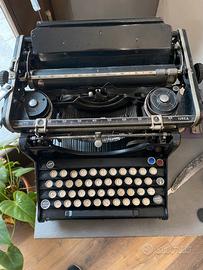 Macchina da scrivere