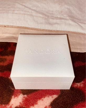 Anello Pandora