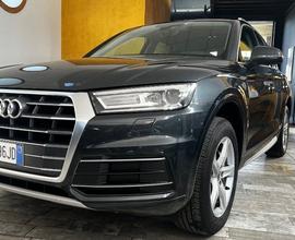 AUDI Q5 2.0 TDI quattro S tronic Business Sport