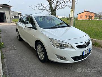 Opel Astra 1.7 CDTI 110CV Sports Tourer Elective