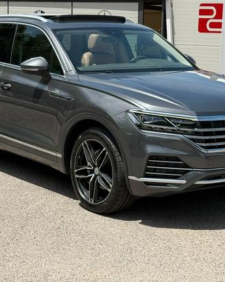 Volkswagen Touareg 3.0 V6 TDI SCR Advanced Tetto