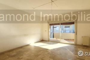 Appartamento 4,5 vani con garage a Giarre centro