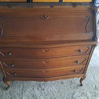 Comò antico in noce stile Luigi Filippo – Elegante