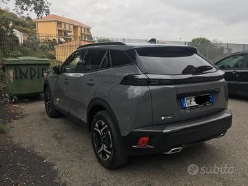 auto peugeot 2008