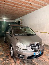 Lancia Musa 1.3 mjt