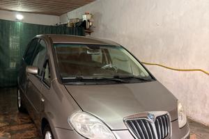 Lancia Musa 1.3 mjt