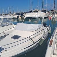 Barca cabinata 6m