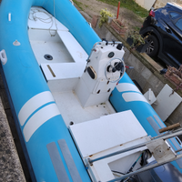 Gommone 4.80 m+ motore 40 cv+carrello