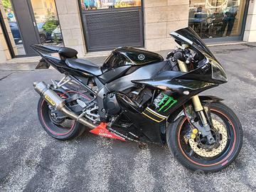 Yamaha R1 2003