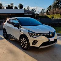 RENAULT CAPTUR_auto