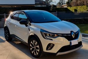 RENAULT CAPTUR_auto