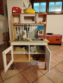 cucina giocattolo in legno