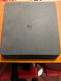 Playstation 4 e Playstation 3 insieme