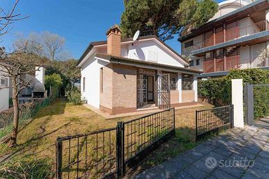 Villa di 110 m² con più di 5 locali a Comacchio