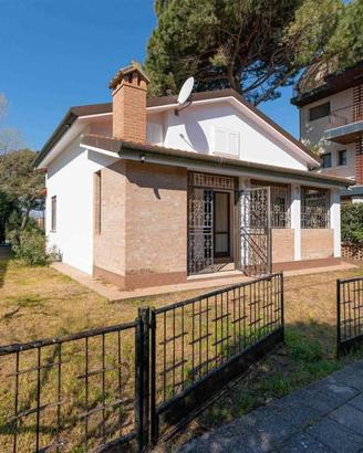 Villa di 110 m² con più di 5 locali a Comacchio