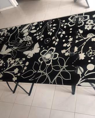 Tavolo scrivania in vetro Ikea