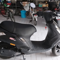 Scooter piaggio Zip