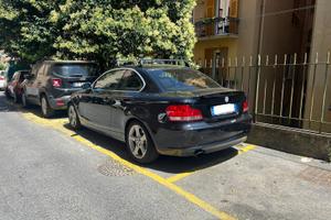 BMW serie 1  123D 2008 coupè