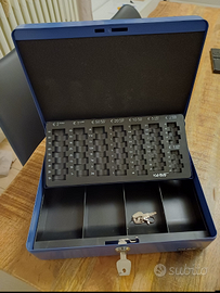 Cassa porta soldi con scomparti monete