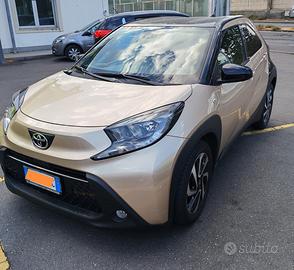 Toyota  Aygo  1.0   (2024) Come nuova! Bicolore 