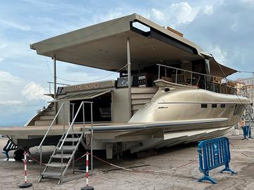 Eventi su barca di lusso catamarano festa party