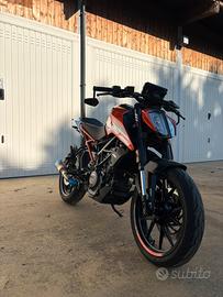 Ktm duke 125