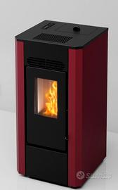 Stufa a pellet ventilata KARIN 8.1 kW bordeaux