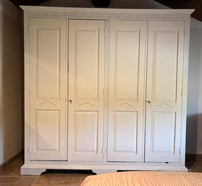 Armadio in legno