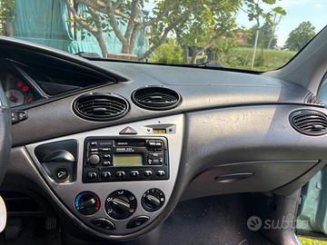Ford focus 1.6i 16V cat SW euro 3