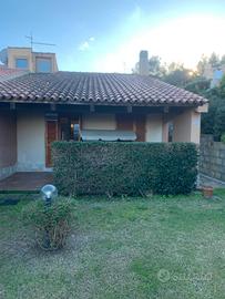 Costa Rei, villetta con giardino, due posti auto