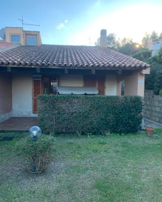 Costa Rei, villetta con giardino, due posti auto