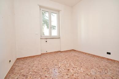 Appartamento ampio in via Catte