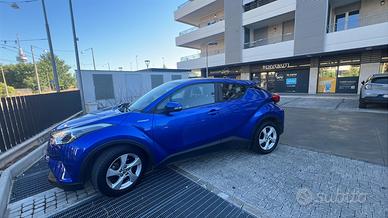 Toyota Ch-r