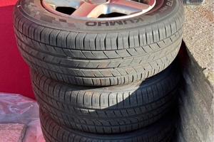 Cerchi in lega completo di gomme