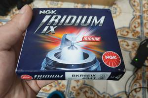 Candele NGK Iridium IX BKR5EIX per Fiat, Toyota