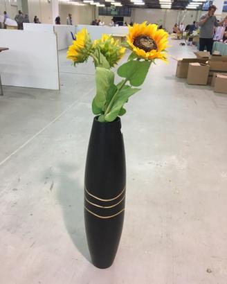 Vaso da arredamento in legno